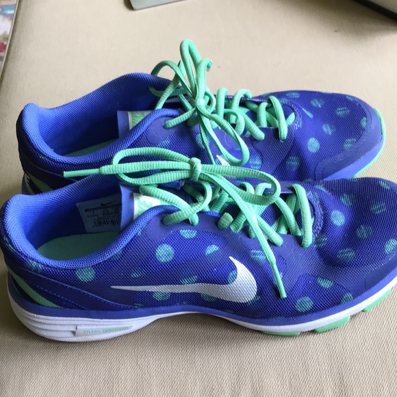 Women’s Nike Dual Fusion - Picture 2 of 2